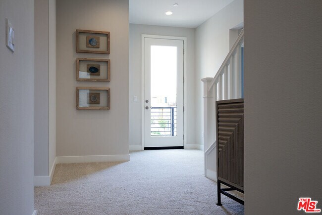 Building Photo - 525 Daniel Freeman Cir