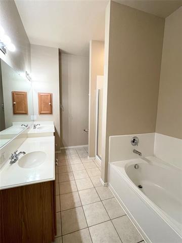 Building Photo - 1218 Cedar Branch Dr