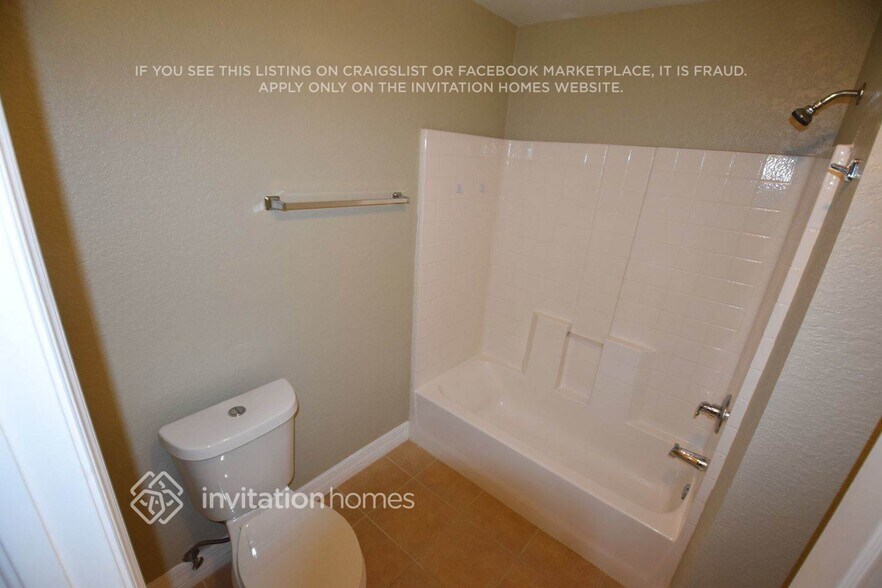 Building Photo - 25913 Aysen Dr