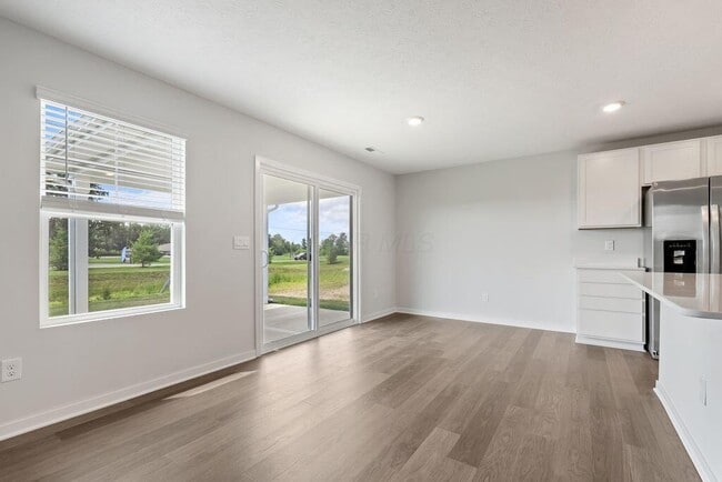 Building Photo - 414 Emily Dr