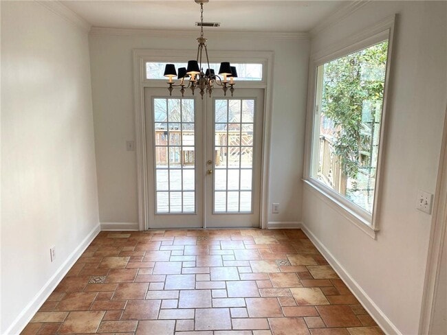 Building Photo - 7155 Roswell Rd