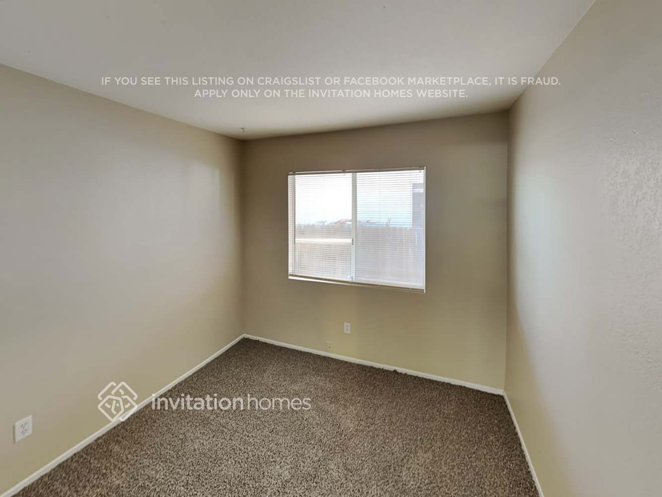 Building Photo - 27736 Doreen Dr