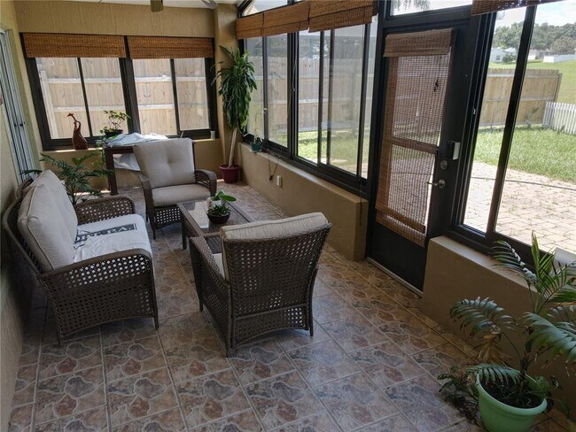 Building Photo - 1717 Burnham Ct