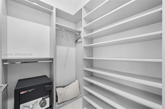 Building Photo - 17900 SW 149th Ave