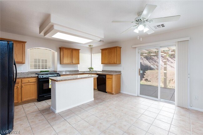 Building Photo - 7557 Spindrift Tide Ct