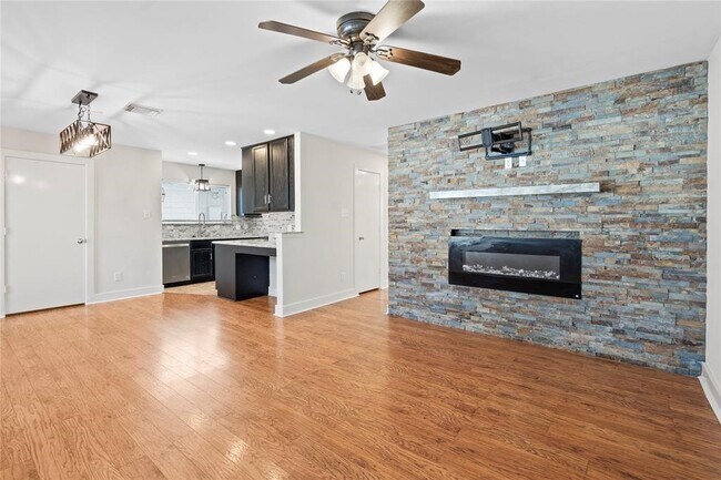 Building Photo - 20729 Patriot Park Ln