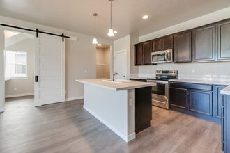 Building Photo - Roe Street Townhomes