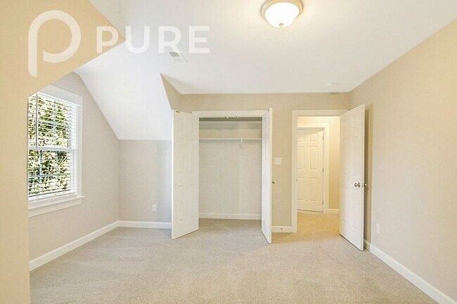 Building Photo - 5824 Clarks Fork Dr