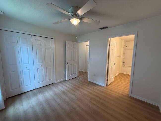 Building Photo - ***COMING SOON *** Modern Open-Concept Home Near I-75 & Downtown Ocala AVAILABLE SEPTEMBER 1