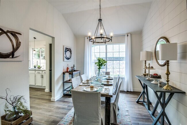 Building Photo - 759 Winding Oak Bend