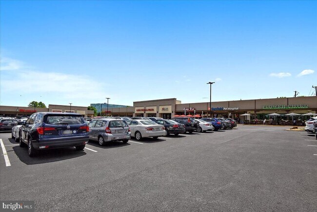 Building Photo - 14319 Potomac Heights Ln