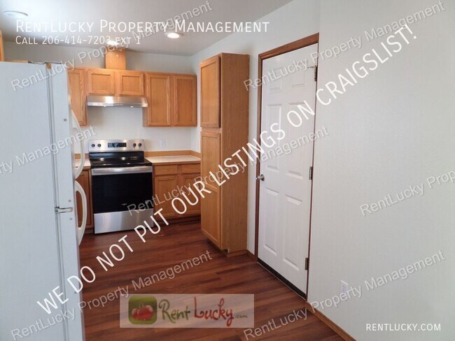Building Photo - 1516 S Puget Dr