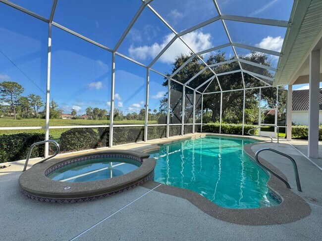 Building Photo - 4/3 Pool Home in Pelican Bay