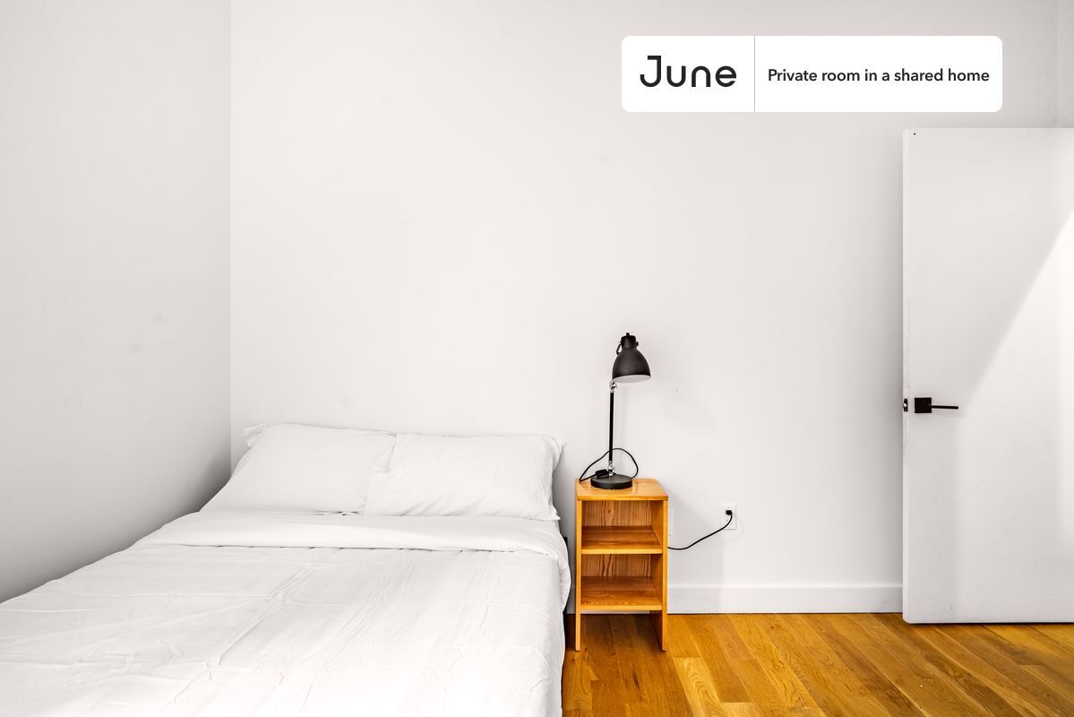 Building Photo - Room in Shared 5 bed/3 bath home