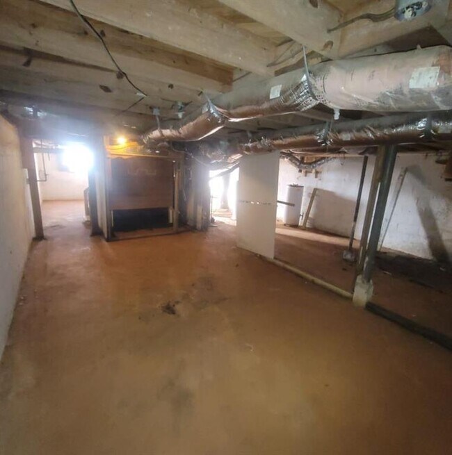 Building Photo - 3728 Loren Dr