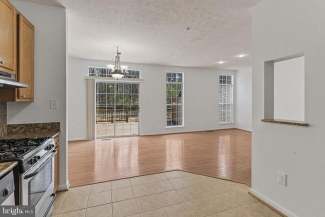 Building Photo - 6033 Grenfell Loop