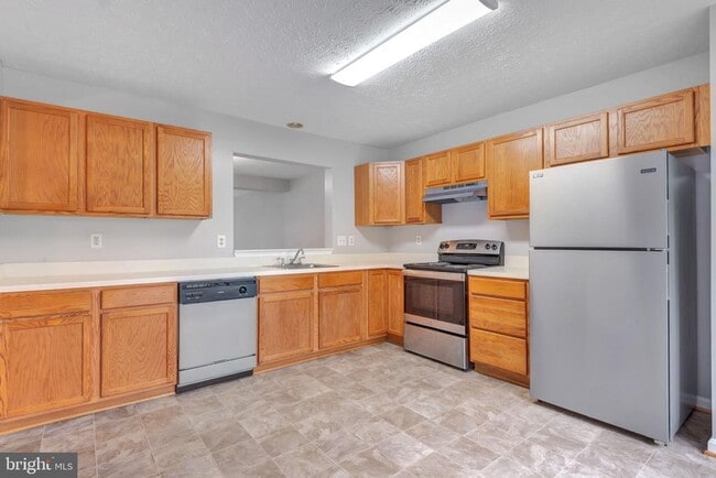 Building Photo - 3917 Elkhorn Cir