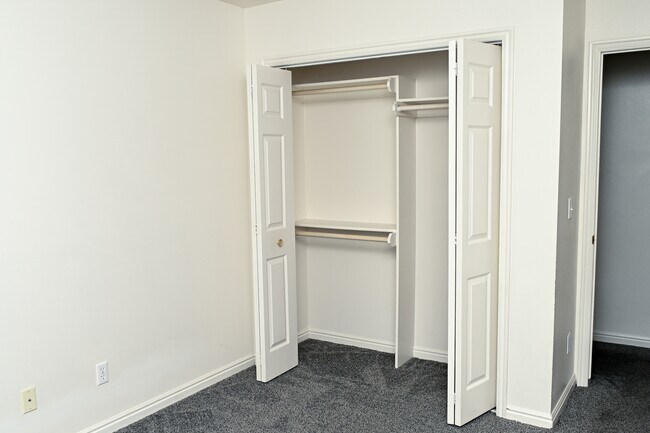 Building Photo - 1394 N 290 W