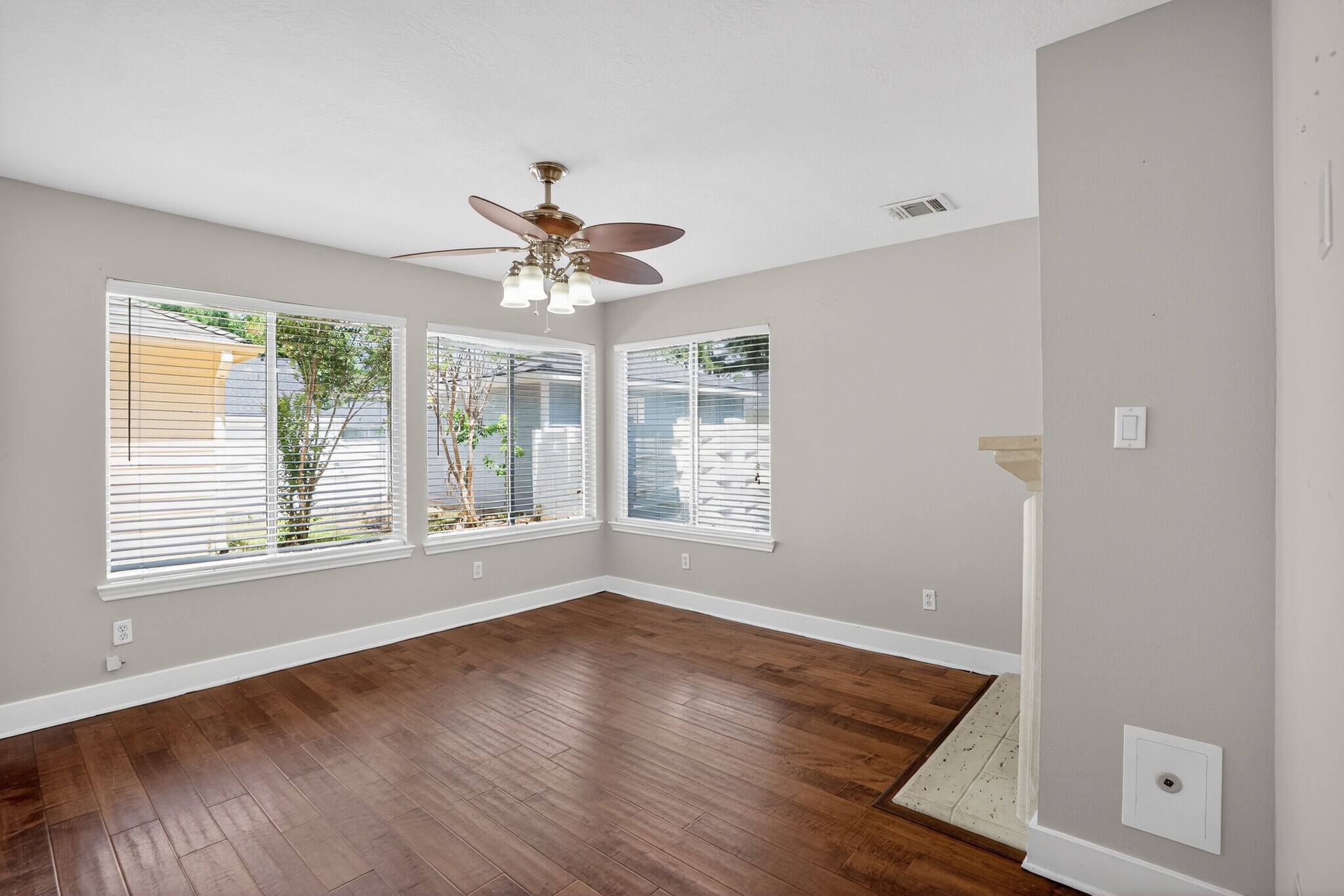 Building Photo - 18827 Atasca Oaks Dr