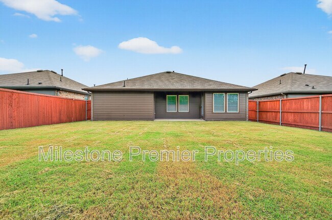 Building Photo - 2418 Burleson Rd