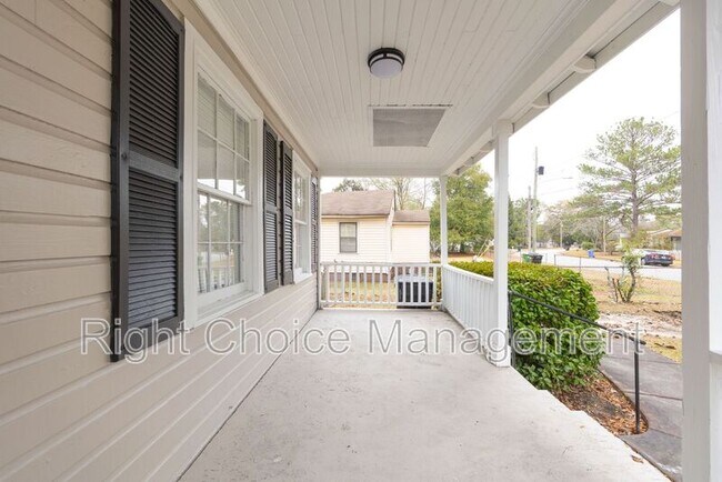 Building Photo - 519 Parkchester Dr