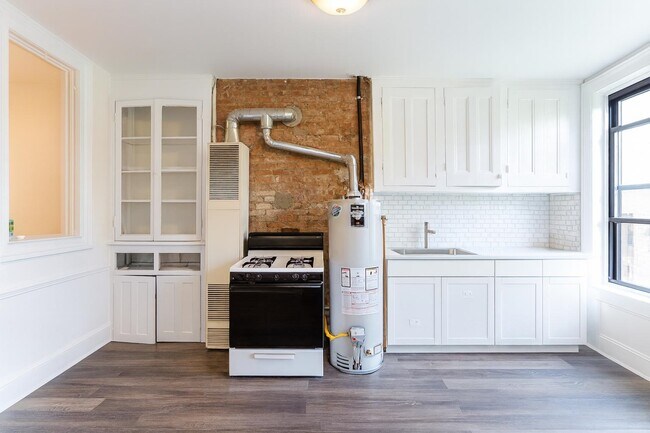 Building Photo - 1111 Washington St