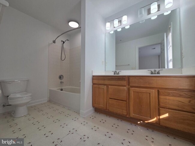 Building Photo - 8183 Skelton Cir