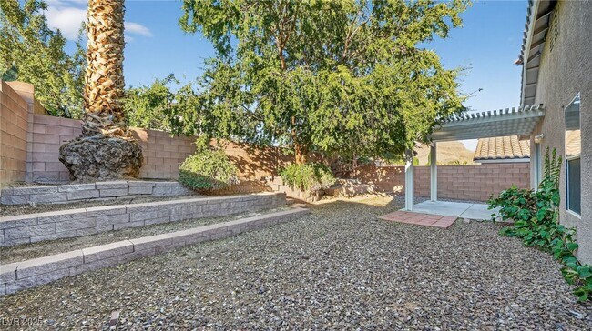 Building Photo - 10460 Wellington Manor Ave