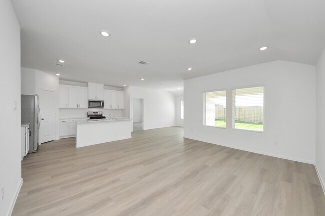Building Photo - 40630 Balsam Run Ln
