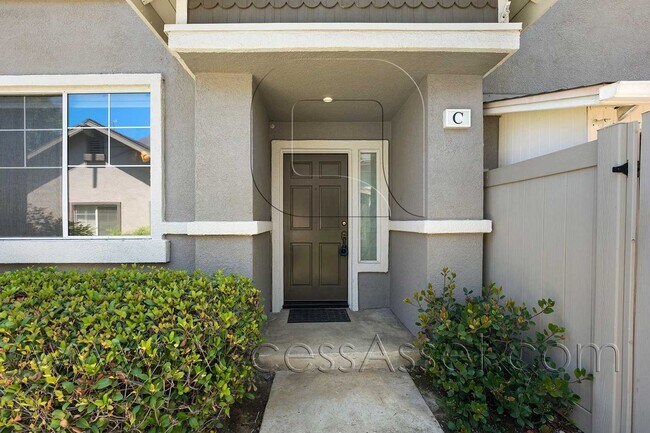 Building Photo - 3410 E Salisbury Cir