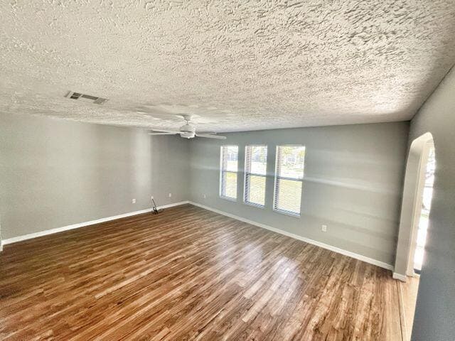 Building Photo - 1365 SE Bayharbor St