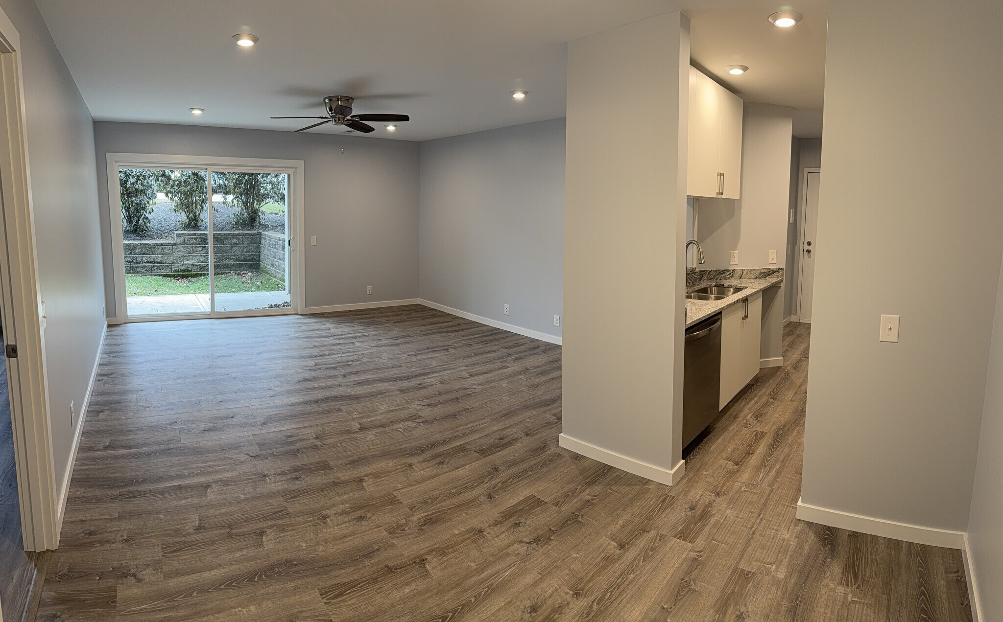 Building Photo - 46 Woodland Hills Dr