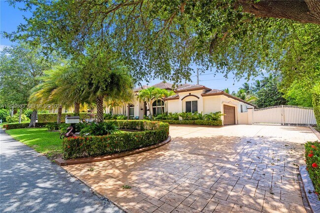 Building Photo - 16601 SW 87th Ct