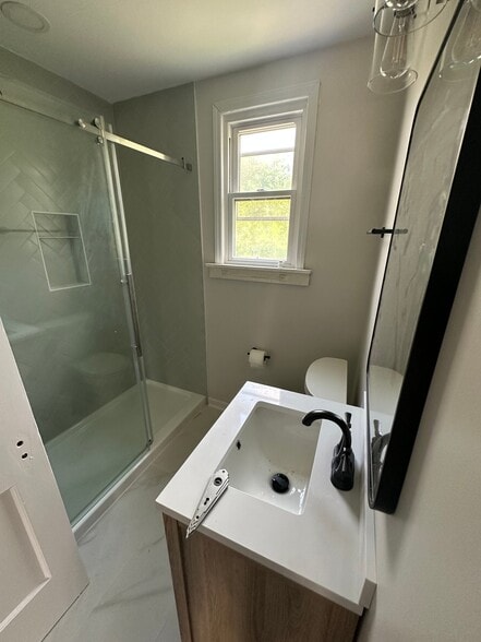 Building Photo - 3896 Weirman Ave