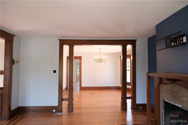Building Photo - 422 Huntington Ave