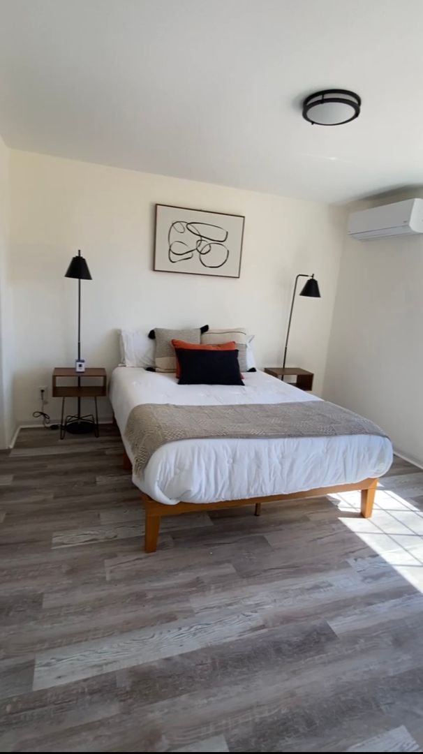 Building Photo - 2 bed 1 bath home + bonus room near Joshua...