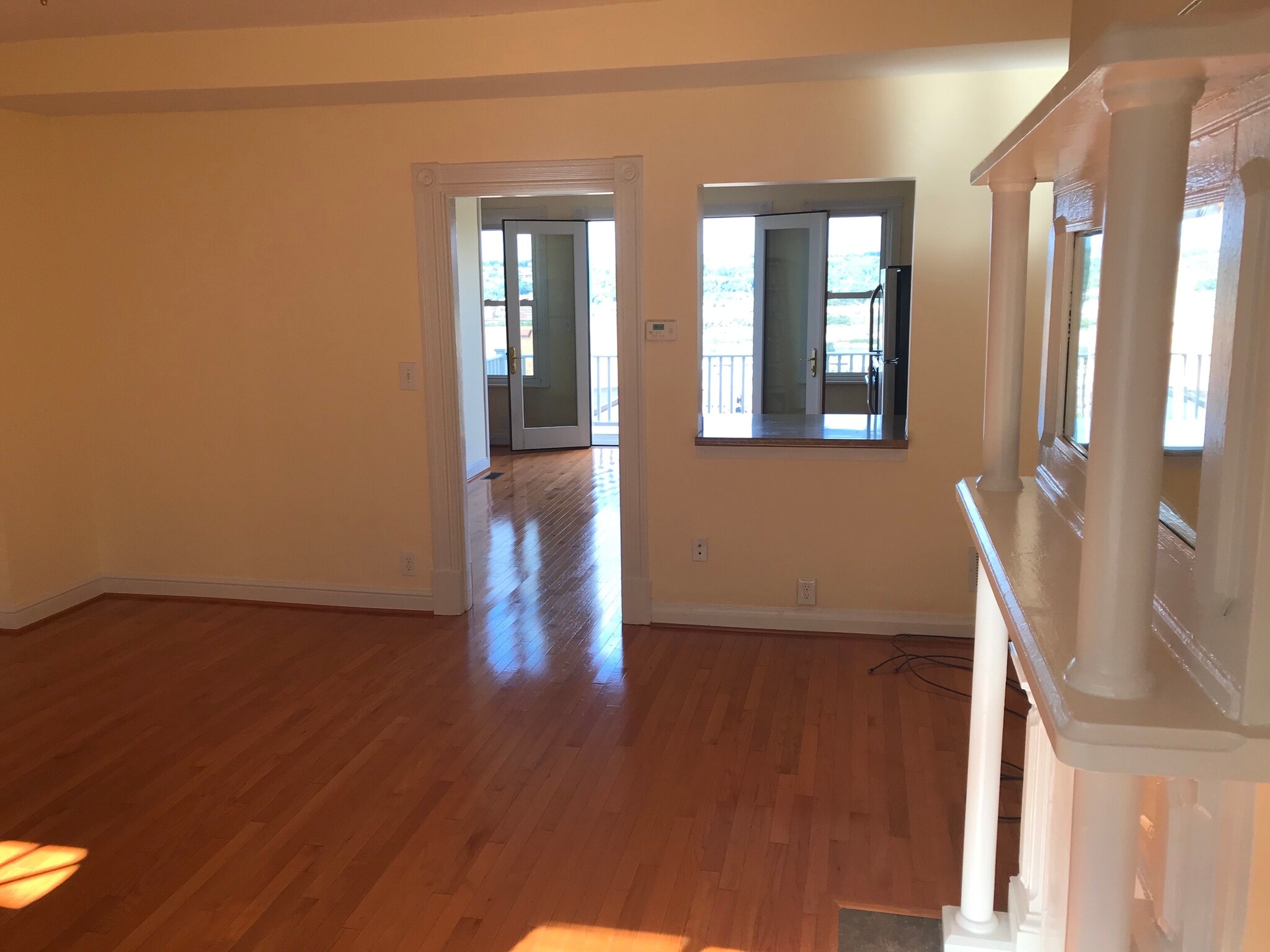 Living Room looking to Kitchen - 1927 Huron St