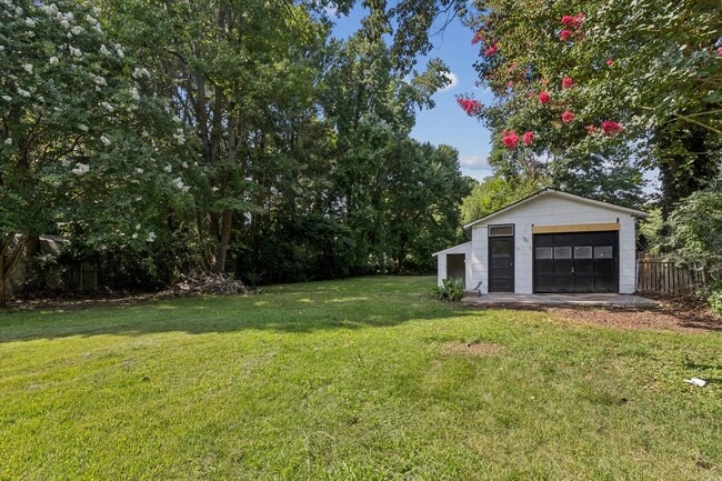 Building Photo - 13A Colberts Ln