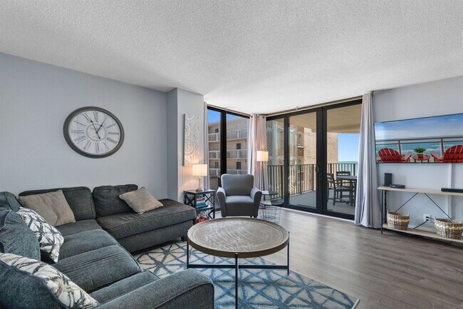 Building Photo - 1425 S Ocean Blvd