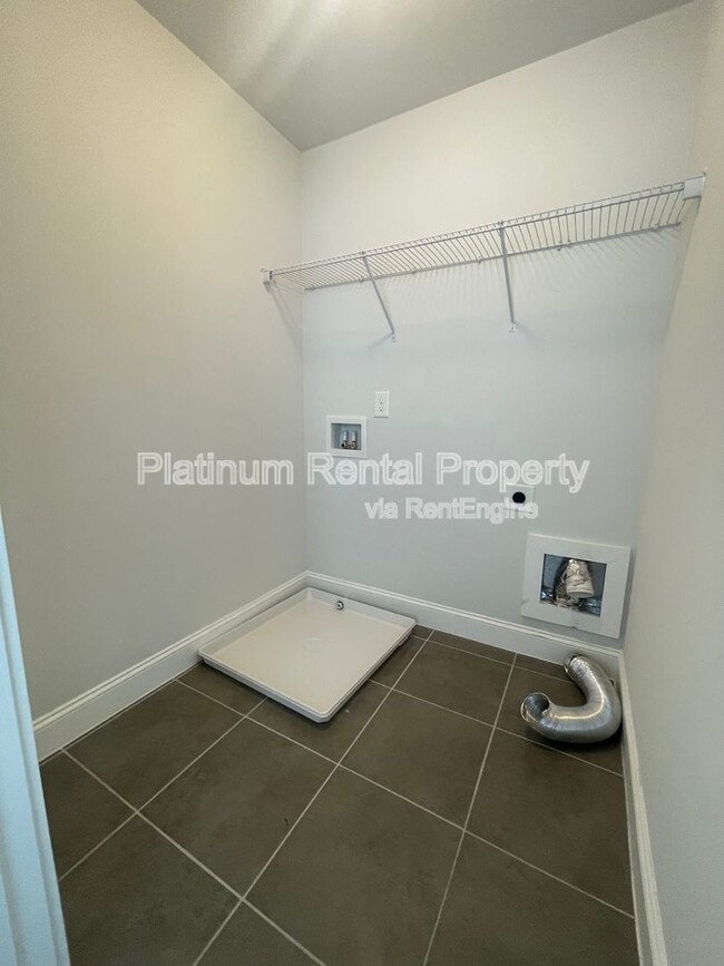 Building Photo - 2312 Echelon Ln