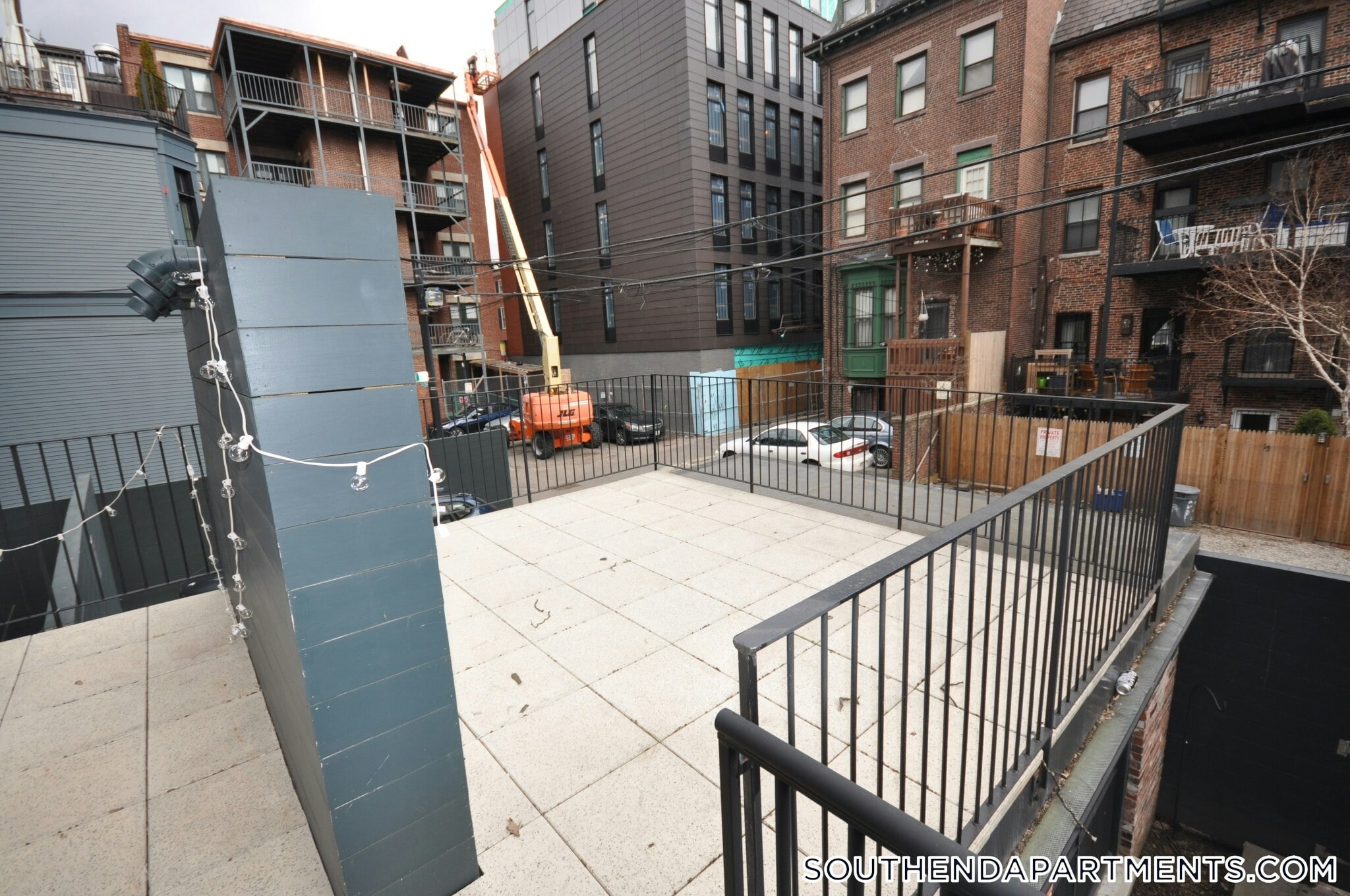 Building Photo - 658 Massachusetts Ave