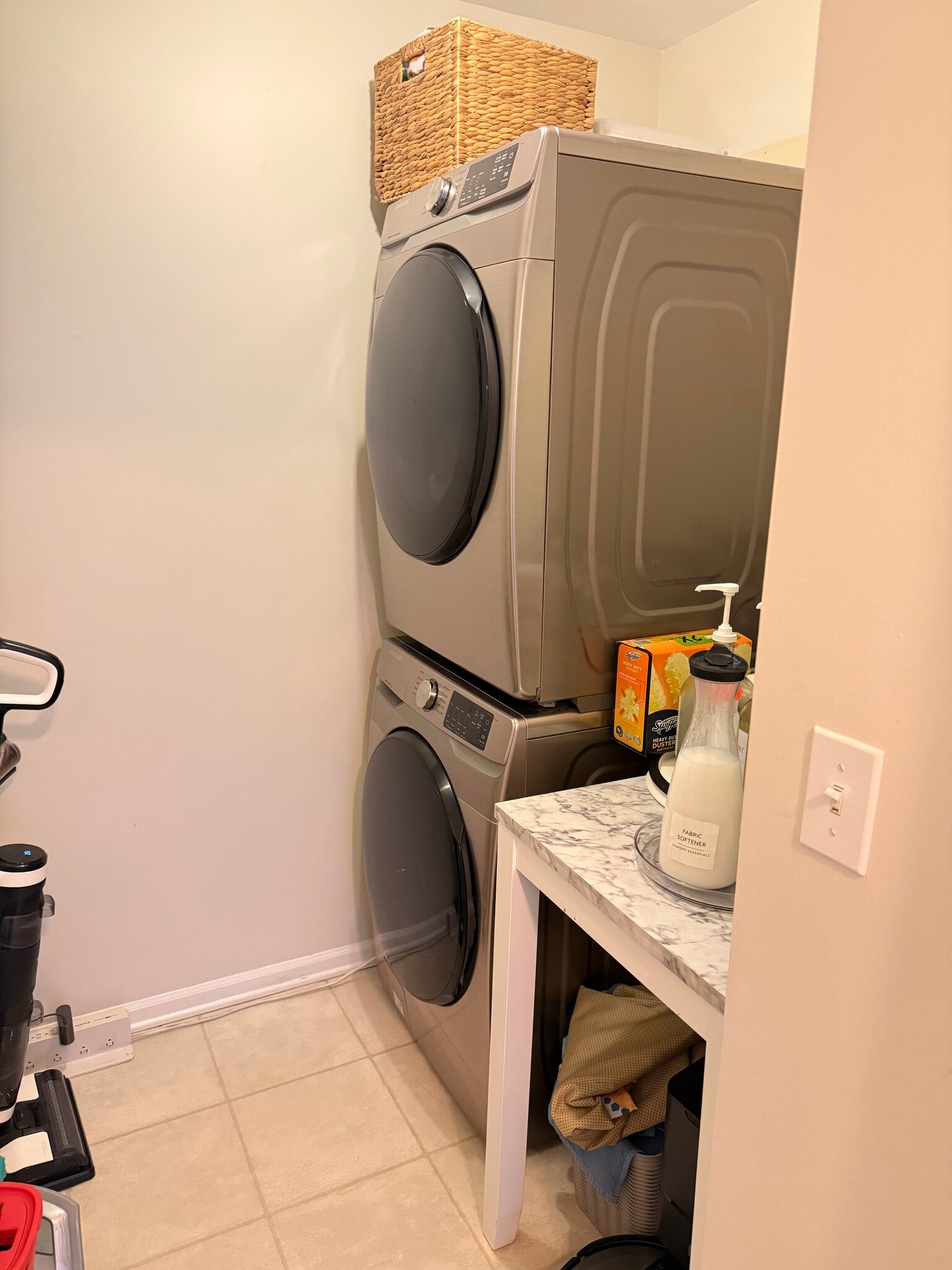 Building Photo - 1058 Longford Rd