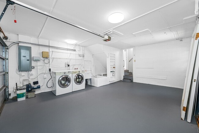 Building Photo - Historic Granada Terrace Home in St. Pete!!