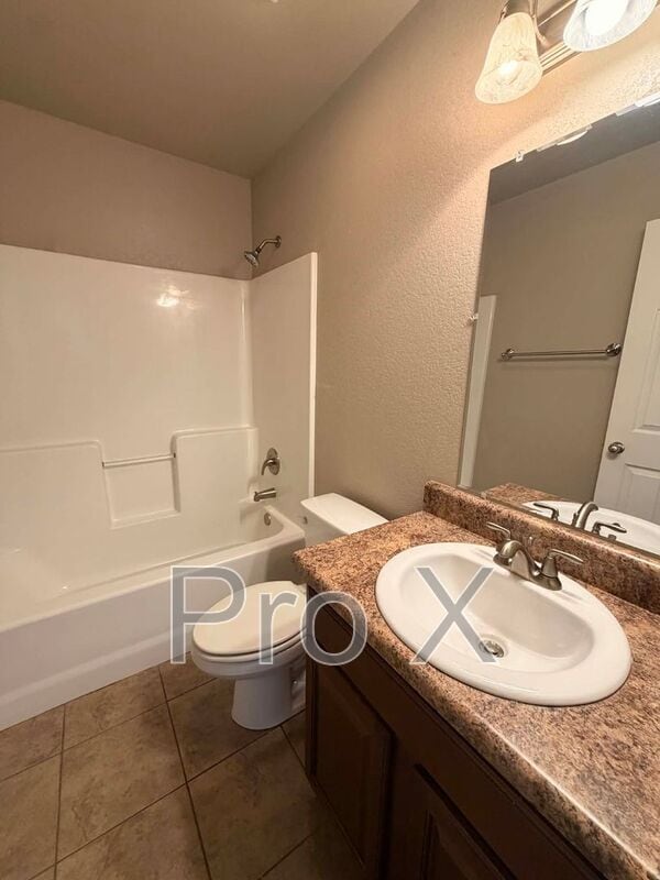 Building Photo - 2016 S Highview Ave