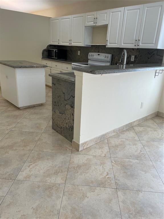 Building Photo - 1640 Carriage Brooke Dr