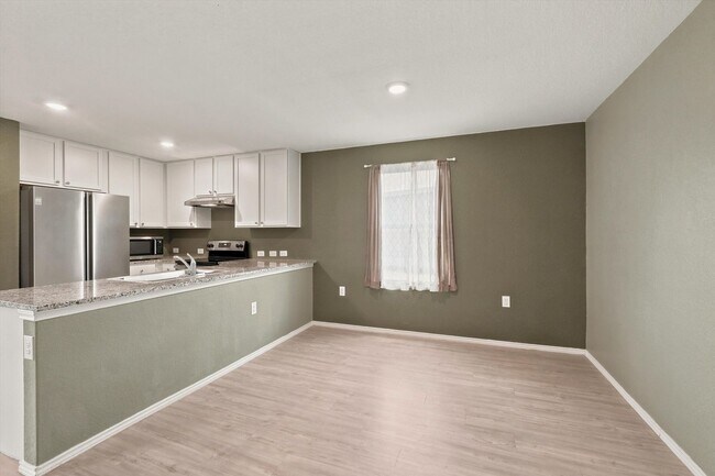 Building Photo - 13118 Levi Ter