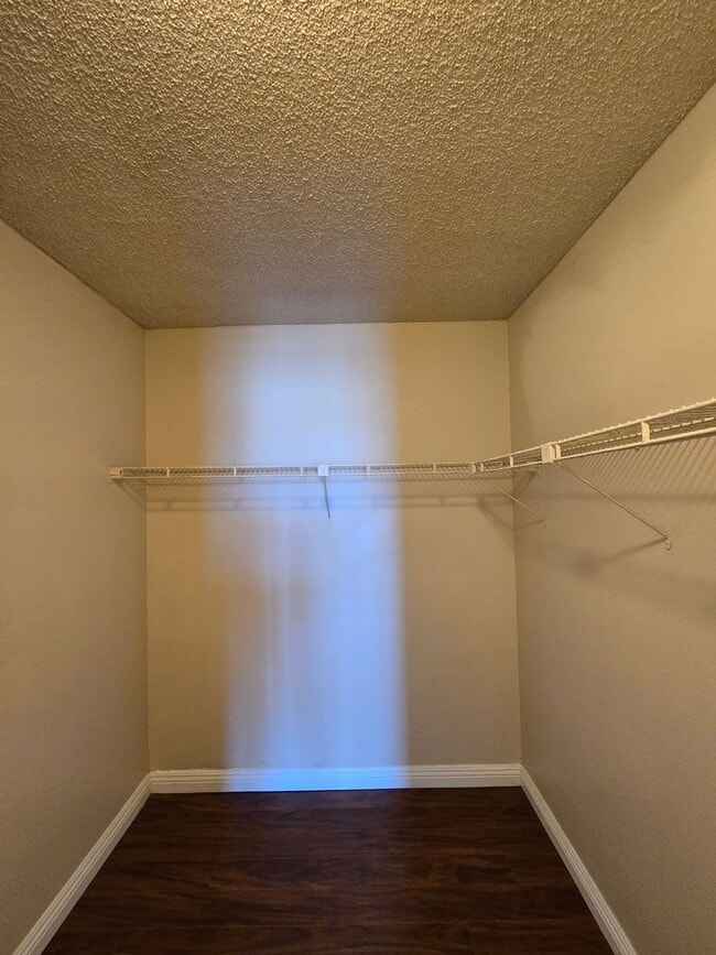 Building Photo - 2 Bedroom Condo at the Wimbledon Tennis Club Community