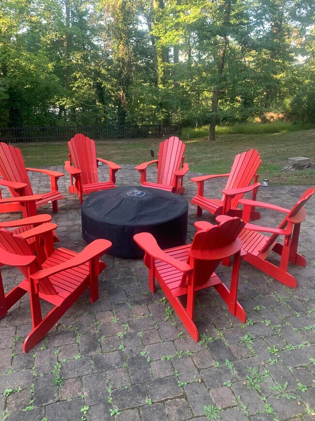 Building Photo - 2720 N Fillmore St