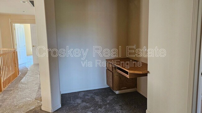 Building Photo - 2068 Eucalyptus Way