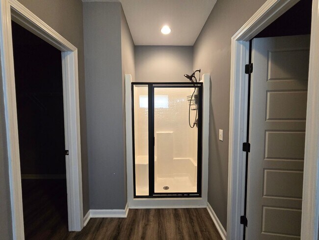 Building Photo - 3712 Badin Lake Ln